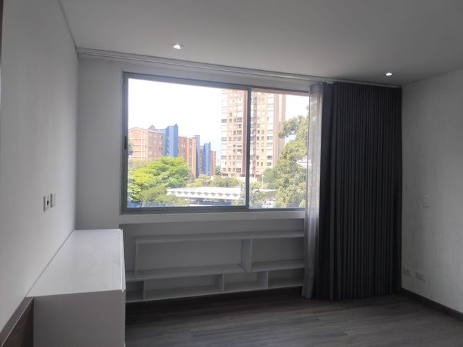 Apartamento de 3 alcobas en arriendo en El Poblado, Medellín, 112 m² · foto 10 de 19