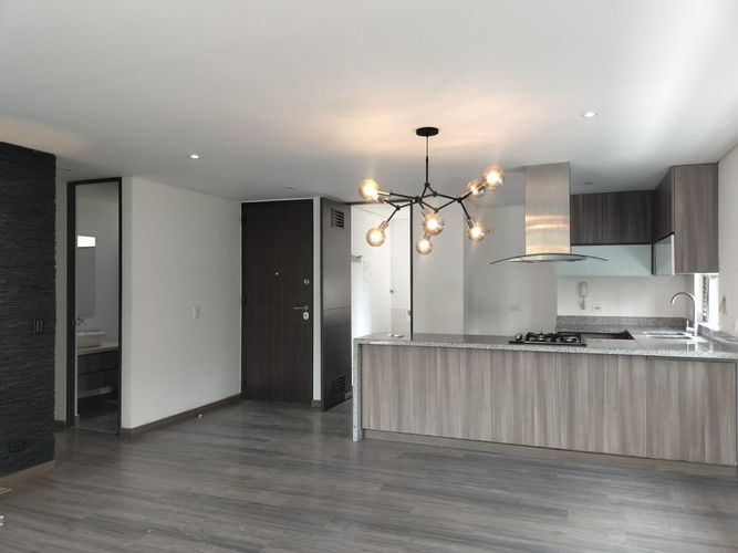Apartamento de 3 alcobas en arriendo en El Poblado, Medellín, 112 m² · foto 6 de 19