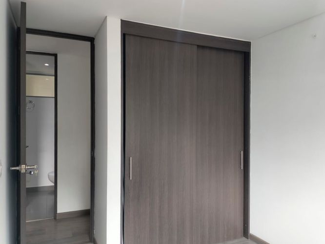 Apartamento de 3 alcobas en arriendo en El Poblado, Medellín, 112 m² · foto 15 de 19