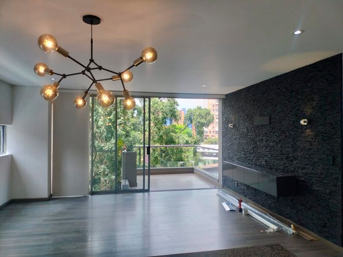 Apartamento de 3 alcobas en arriendo en El Poblado, Medellín, 112 m² · foto 2 de 19