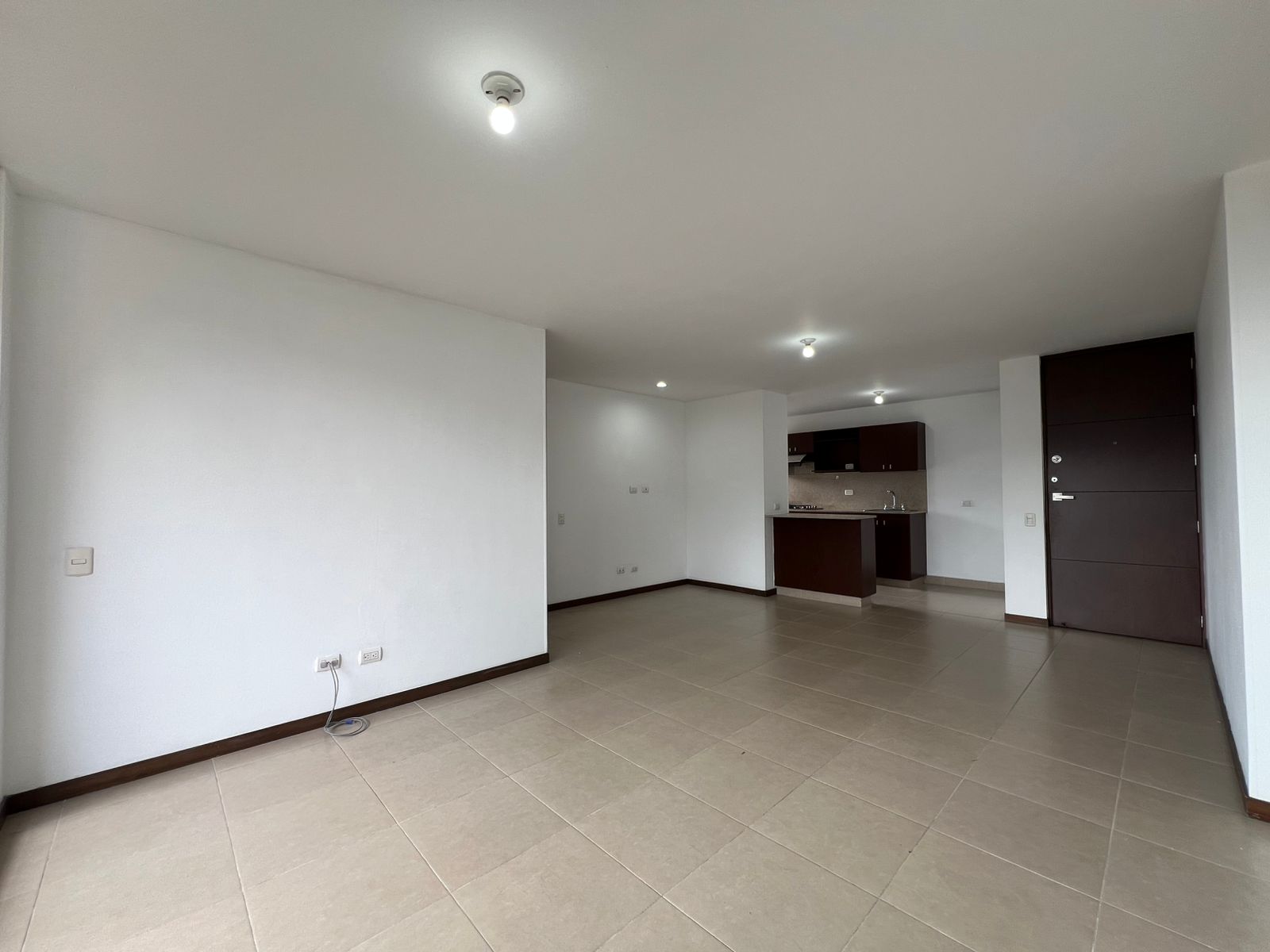 Apartamento en venta en Loma Del Chocho, Envigado · foto 2 de 15