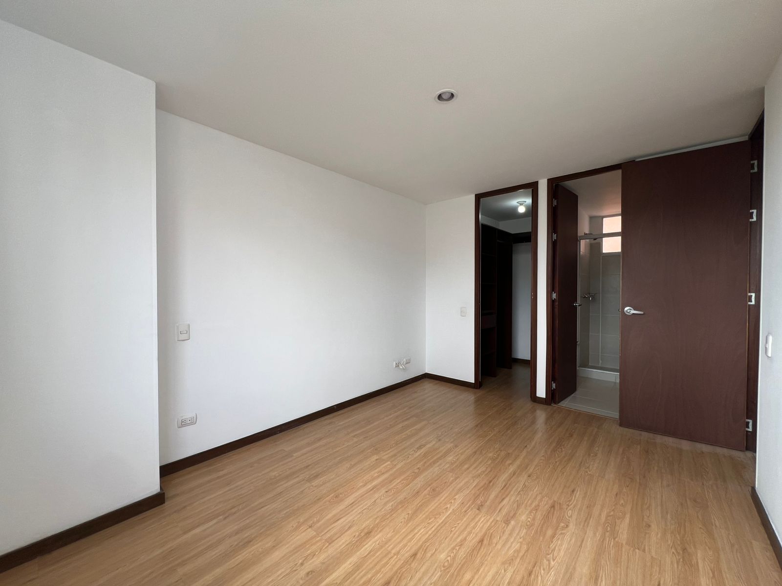 Apartamento en venta en Loma Del Chocho, Envigado · foto 5 de 15