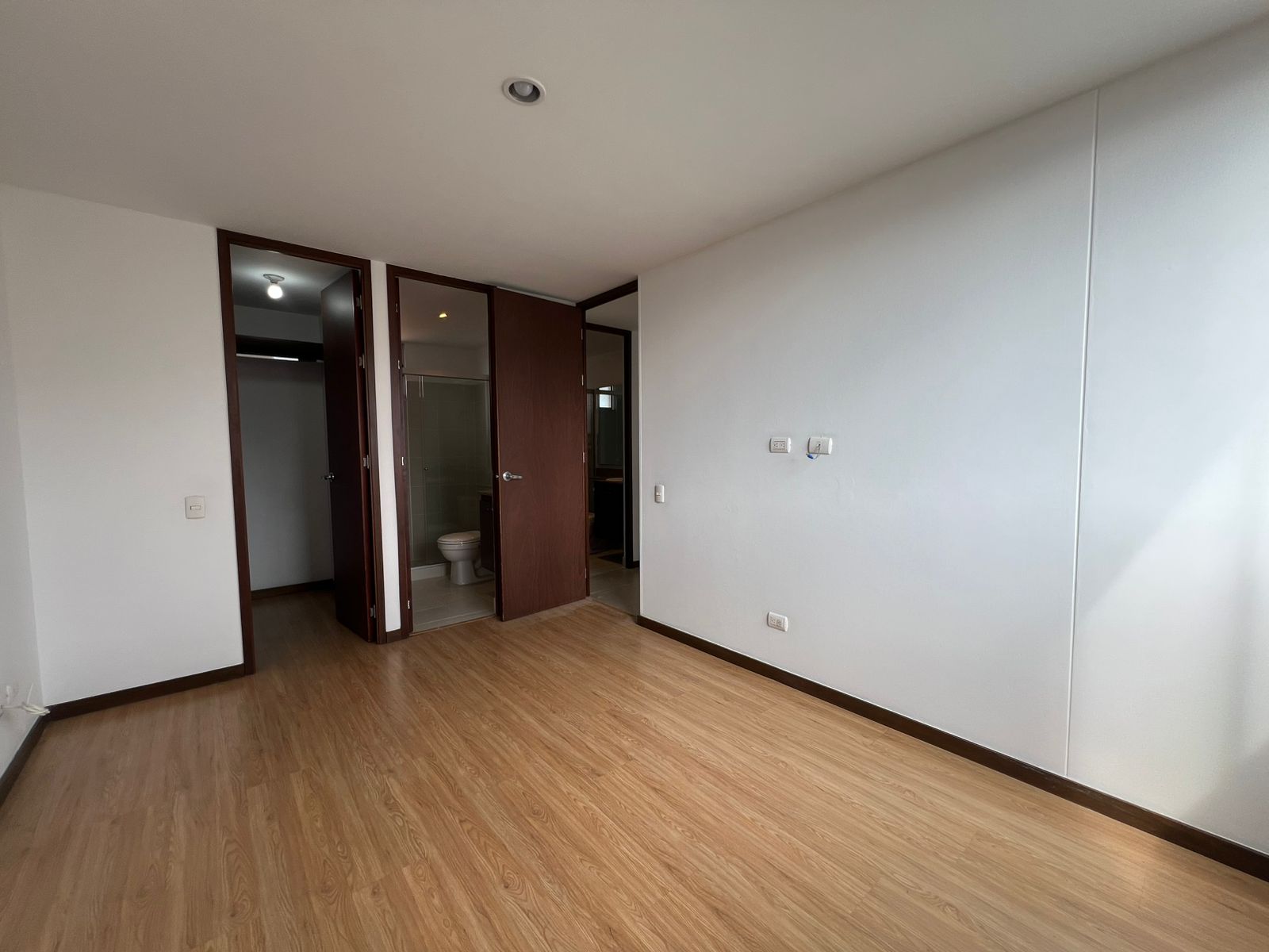 Apartamento en venta en Loma Del Chocho, Envigado · foto 7 de 15