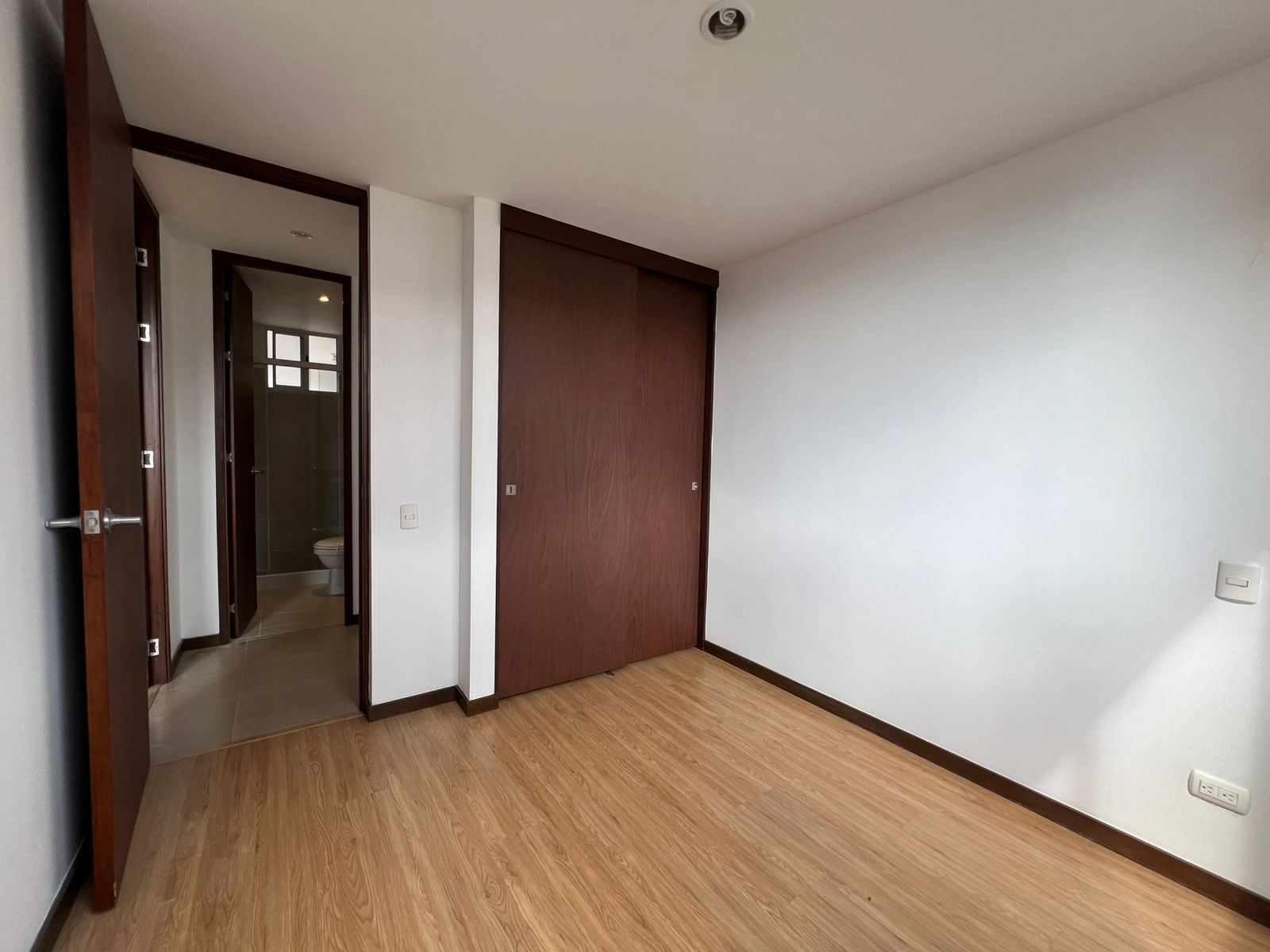 Apartamento en venta en Loma Del Chocho, Envigado · foto 6 de 15