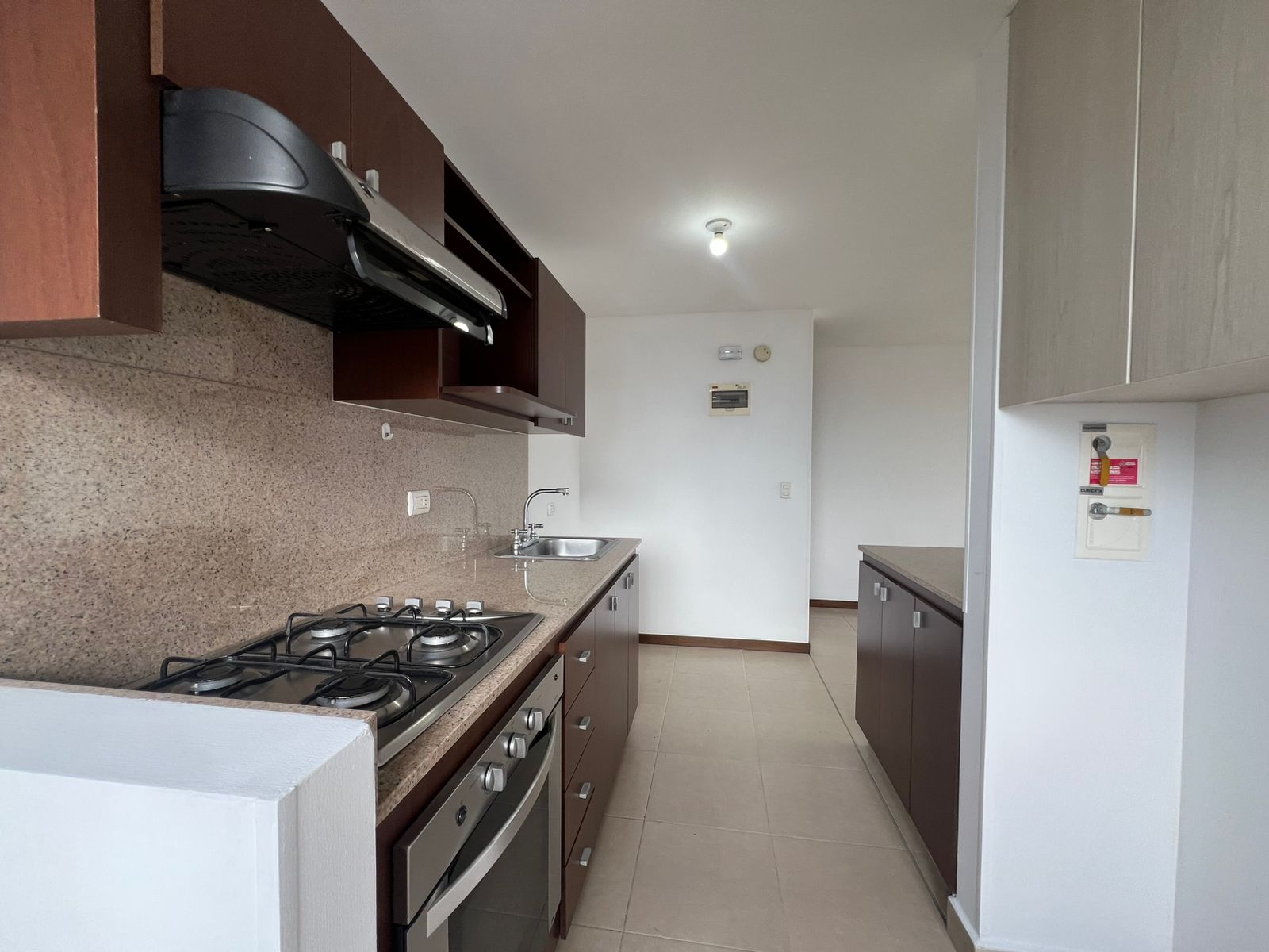Apartamento en venta en Loma Del Chocho, Envigado · foto 3 de 15