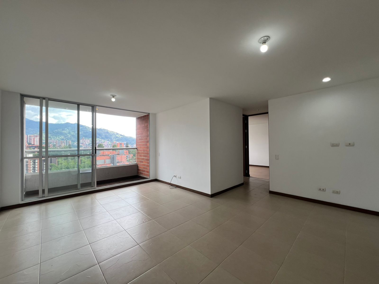 Apartamento en venta en Loma Del Chocho, Envigado · foto 11 de 15
