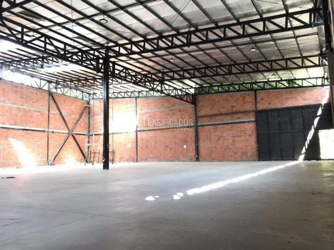 Bodega en arriendo en Bosques Del Limonar, Cali, 650 m² · foto 3 de 12