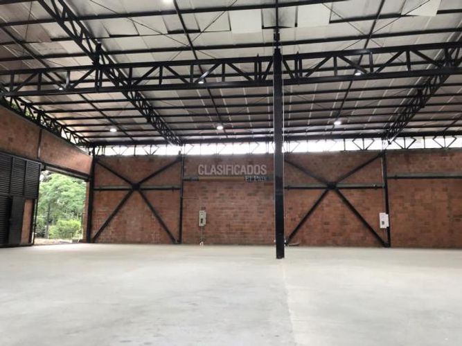 Bodega en arriendo en Bosques Del Limonar, Cali, 650 m² · foto 8 de 12