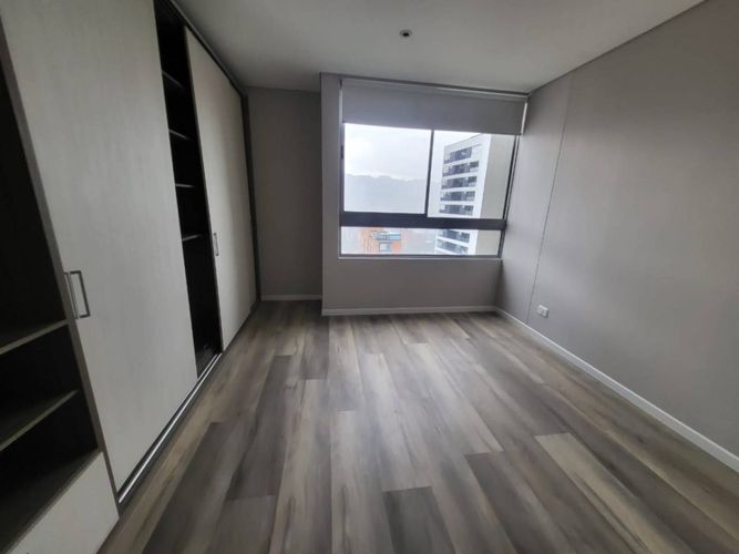 Apartamento de 2 alcobas en arriendo en Los Balsos, Medellín, 135 m² · foto 5 de 24