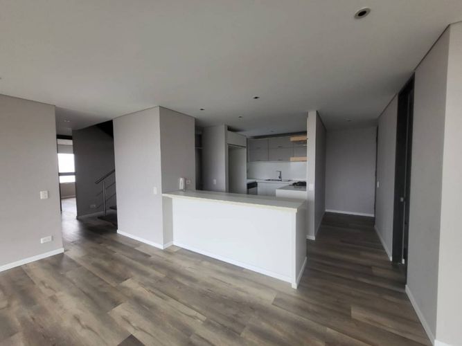 Apartamento de 2 alcobas en arriendo en Los Balsos, Medellín, 135 m² · foto 14 de 24
