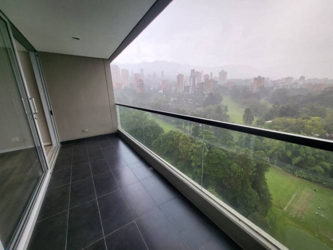 Apartamento de 2 alcobas en arriendo en Los Balsos, Medellín, 135 m² · foto 15 de 24