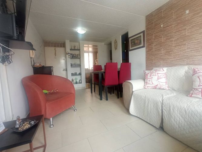 Apartamento de 3 alcobas en venta en El Ensueno, Bogotá, 54 m² · foto 2 de 19