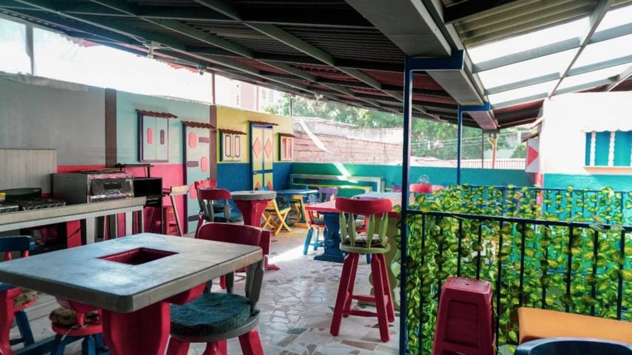 Casa de 20 alcobas en arriendo en Prado, Medellín, 465 m² · foto 4 de 24