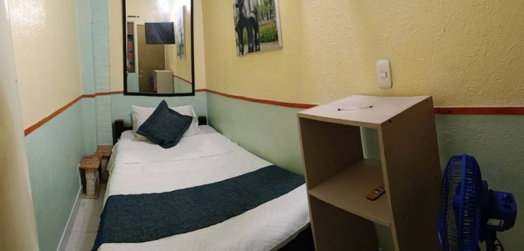 Casa de 20 alcobas en arriendo en Prado, Medellín, 465 m² · foto 22 de 24