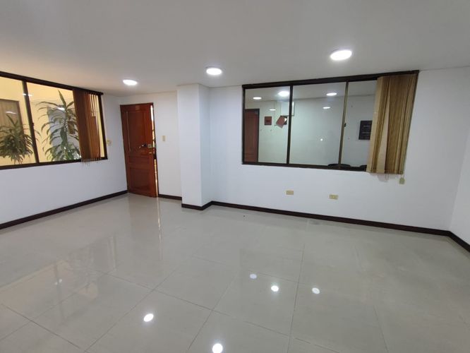 Oficina en arriendo en El Centro, Manizales, 27 m² · foto 6 de 11