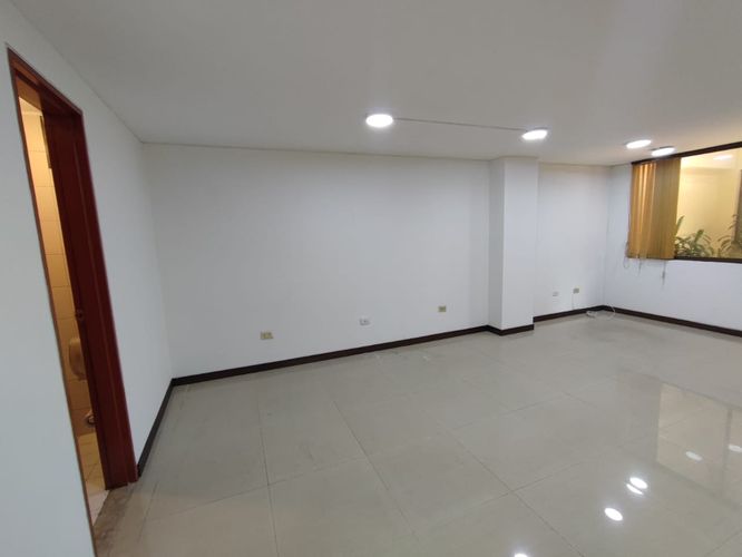 Oficina en arriendo en El Centro, Manizales, 27 m² · foto 9 de 11