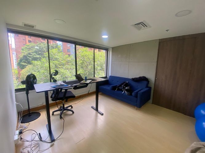 Oficina en venta en El Poblado, Medellín, 115 m² · foto 13 de 15