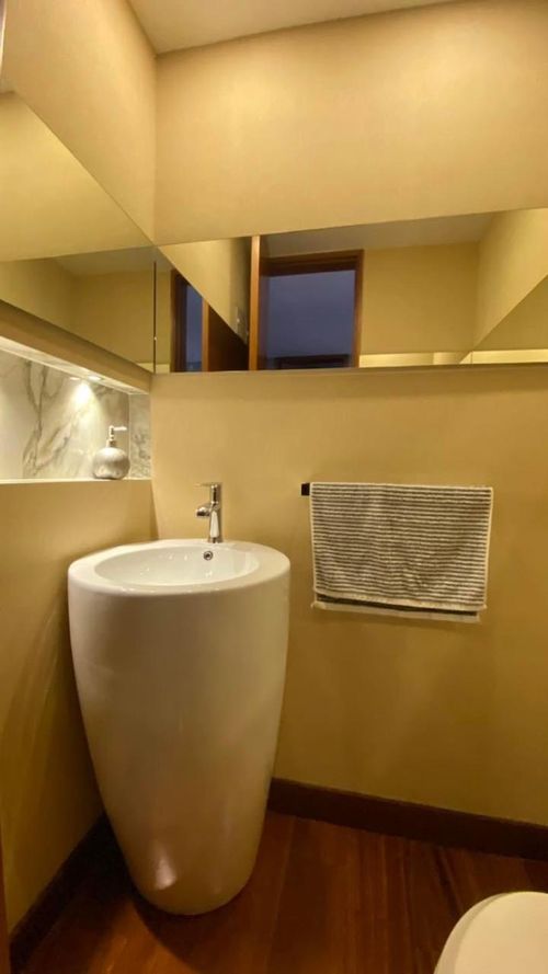 Apartamento de 3 alcobas en venta en Los Rosales, Bogotá, 142 m² · foto 18 de 24