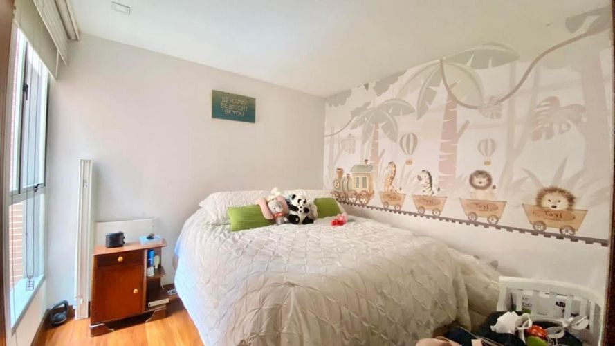 Apartamento de 3 alcobas en venta en Los Rosales, Bogotá, 142 m² · foto 14 de 24