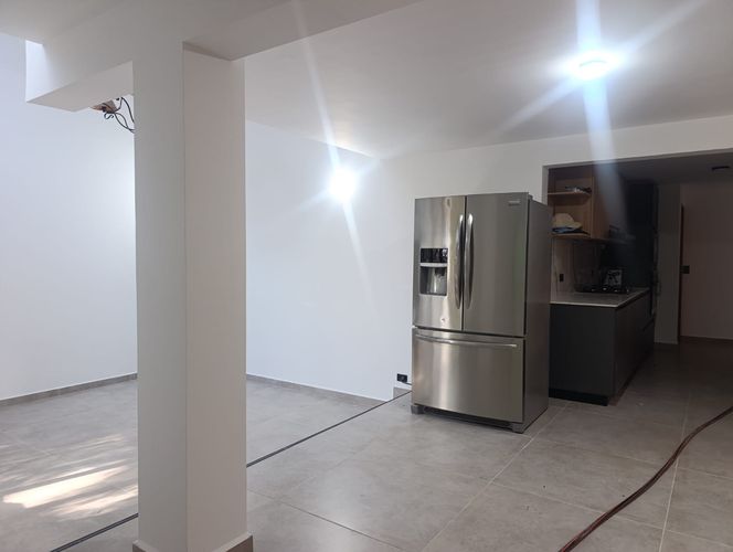 Casa de 3 alcobas en venta en El Poblado, Medellín, 250 m² · foto 5 de 15