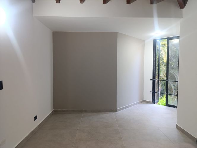 Casa de 3 alcobas en venta en El Poblado, Medellín, 250 m² · foto 7 de 15