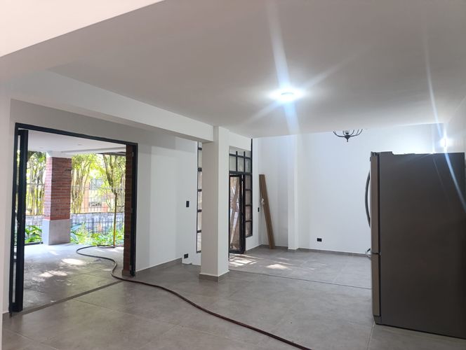 Casa de 3 alcobas en venta en El Poblado, Medellín, 250 m² · foto 6 de 15
