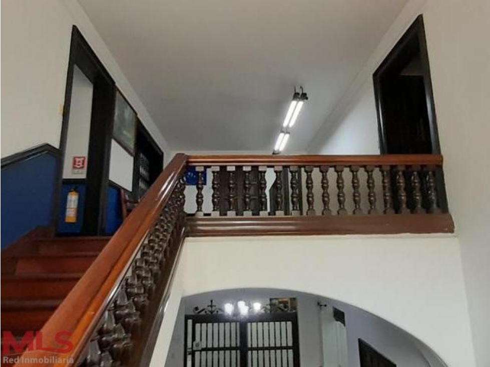 Casa de 1 alcoba en venta en Villa Nueva, Medellín, 1581 m² · foto 8 de 24