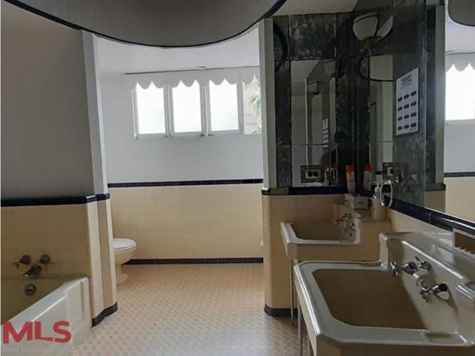 Casa de 1 alcoba en venta en Villa Nueva, Medellín, 1581 m² · foto 14 de 24