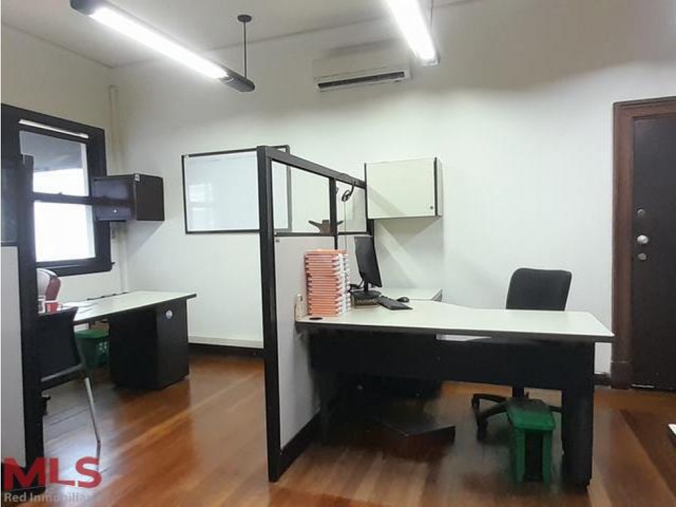Casa de 1 alcoba en venta en Villa Nueva, Medellín, 1581 m² · foto 21 de 24