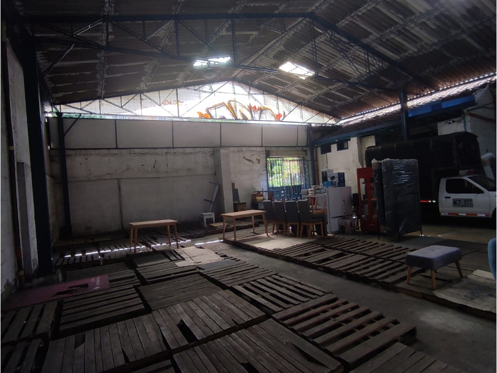 Warehouse for sale in Centro, Medellín 3