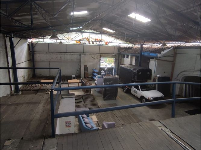 Bodega en venta en Villa Nueva, Medellín, 1053 m² · foto 8 de 11