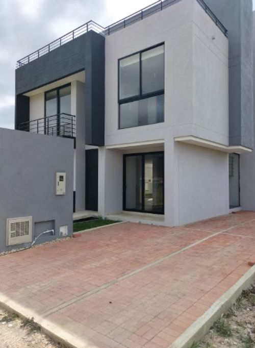 Lote en venta en Parcelas, Cota, 330 m² · foto 4 de 10