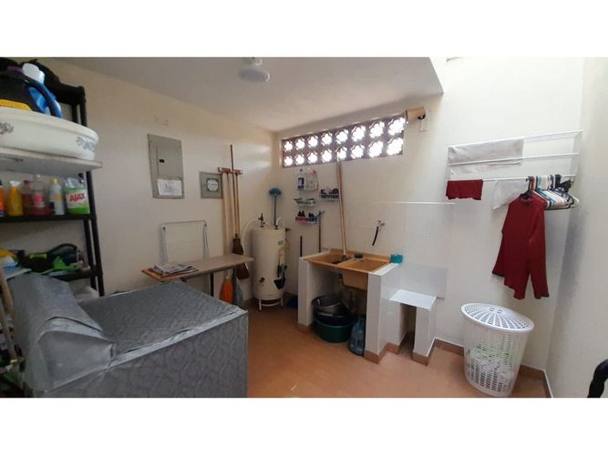 Casa de 3 alcobas en venta en Cimarronas, Marinilla, 285 m² · foto 13 de 24