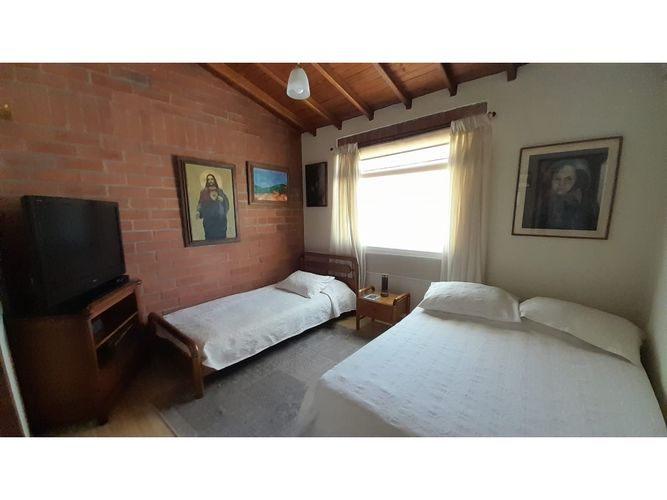 Casa de 3 alcobas en venta en Cimarronas, Marinilla, 285 m² · foto 17 de 24