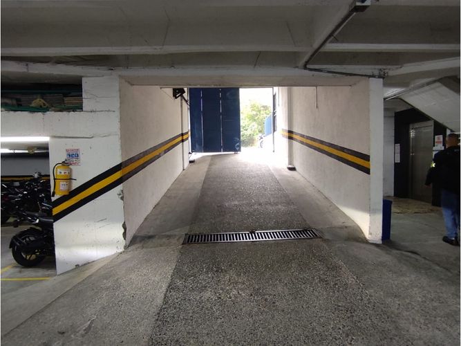 Edificio en venta en Belén Fatima, Medellín, 2625 m² · foto 19 de 23