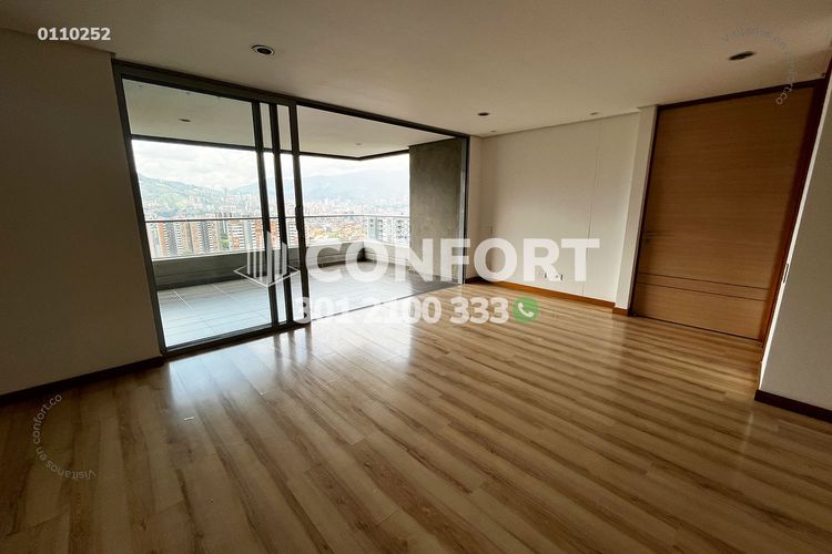 Apartamento de 3 alcobas en arriendo en Loma Benedictinos, Medellín, 152 m² · foto 2 de 24