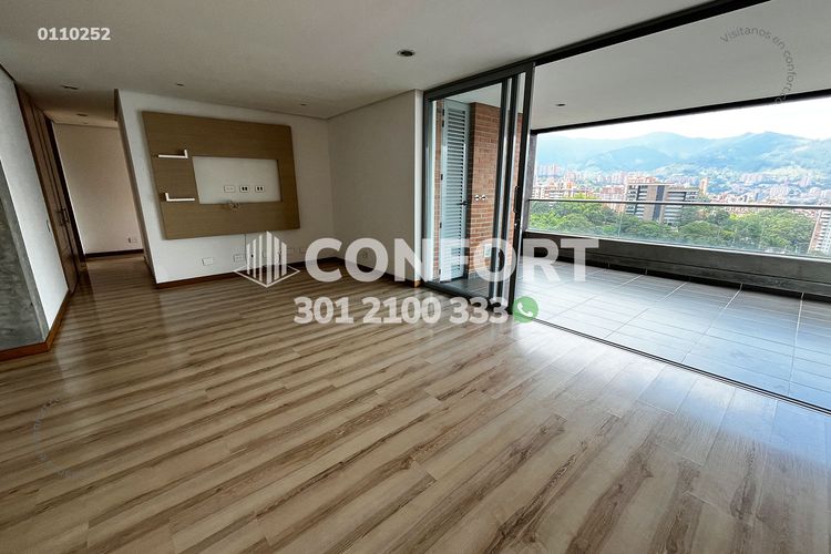 Apartamento de 3 alcobas en arriendo en Loma Benedictinos, Medellín, 152 m² · foto 3 de 24