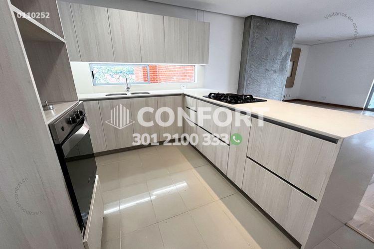 Apartamento de 3 alcobas en arriendo en Loma Benedictinos, Medellín, 152 m² · foto 8 de 24