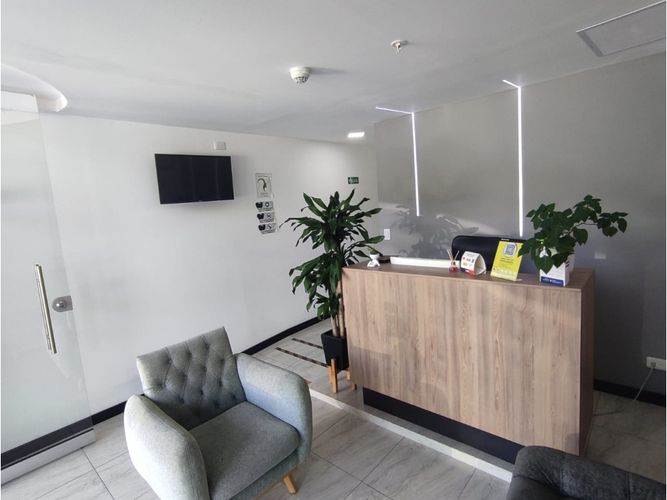 Local en venta en Los Colores, Medellín, 63 m² · foto 2 de 15