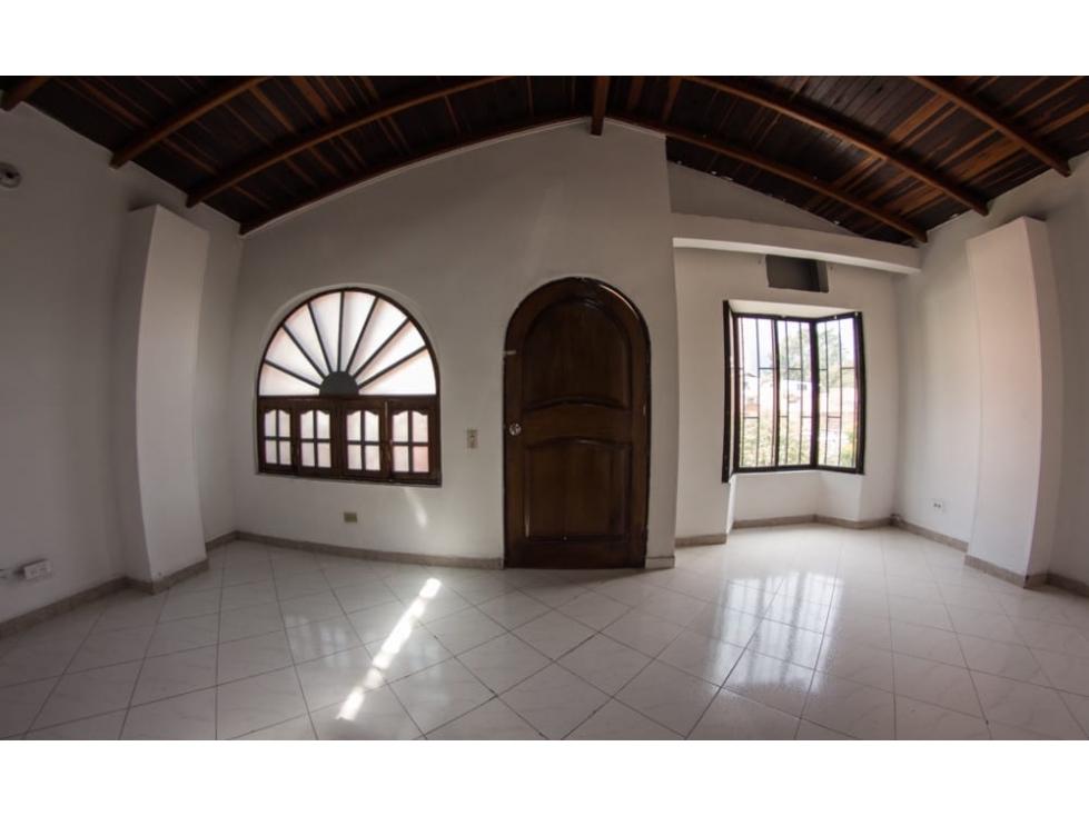 Apartamento en venta en Prado, Medellín 2