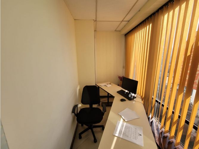 Oficina en venta en Villa Nueva, Medellín, 131 m² · foto 2 de 21