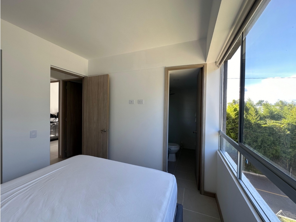 Apartamento en venta en Alcaravanes, Marinilla · foto 3 de 10