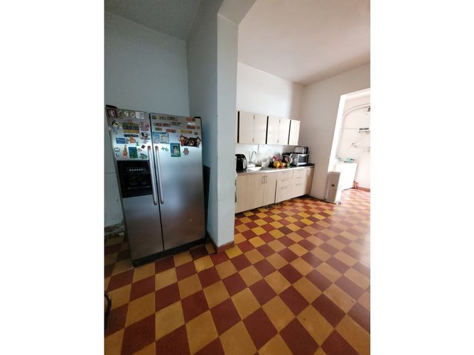 Casa de 9 alcobas en venta en Los Angeles, Medellín, 358 m² · foto 6 de 24