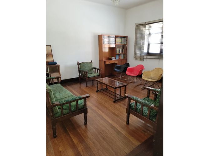 Casa de 9 alcobas en venta en Los Angeles, Medellín, 358 m² · foto 8 de 24