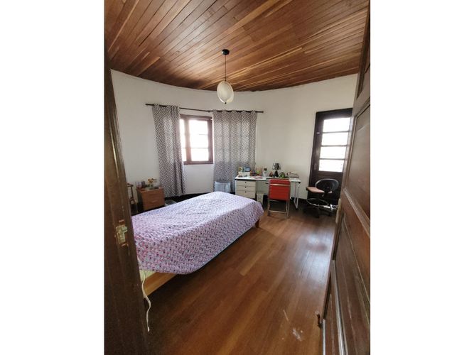 Casa de 9 alcobas en venta en Los Angeles, Medellín, 358 m² · foto 13 de 24