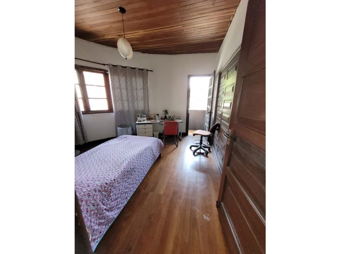 Casa de 9 alcobas en venta en Los Angeles, Medellín, 358 m² · foto 22 de 24