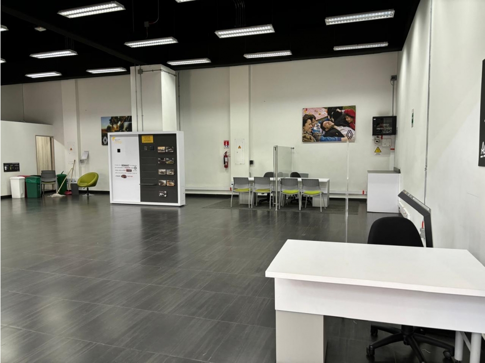 Local en venta en La Candelaria, Medellín, 131 m² · foto 21 de 24