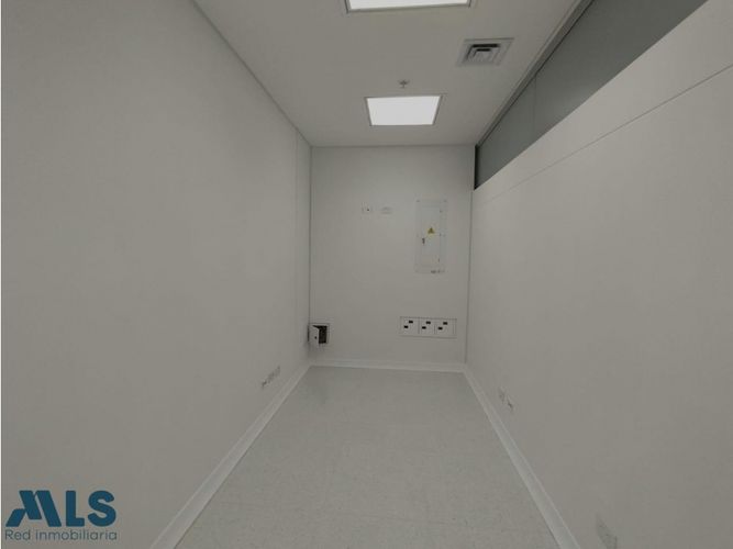 Consultorio en venta en Mayorca, Sabaneta, 33 m² · foto 4 de 15