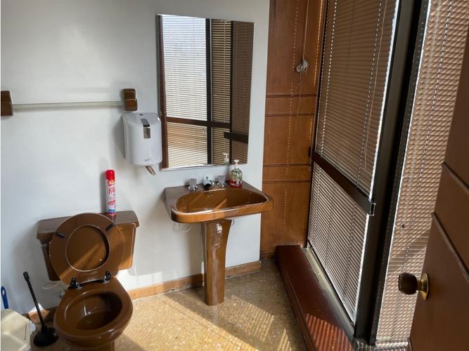 Oficina en venta en La Candelaria, Medellín, 214 m² · foto 13 de 18