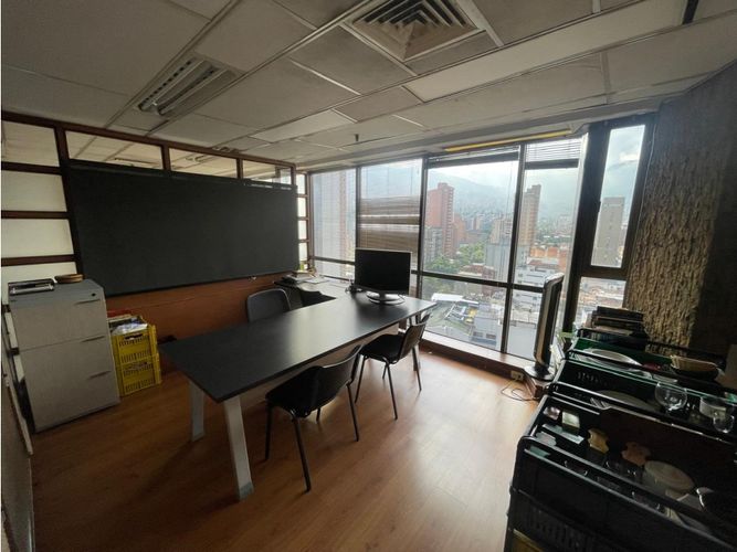 Oficina en venta en La Candelaria, Medellín, 214 m² · foto 18 de 18